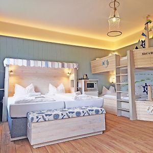 Familien-Zimmer